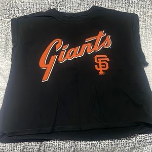 SOLD ✨Woman’s GIANTS cutoff